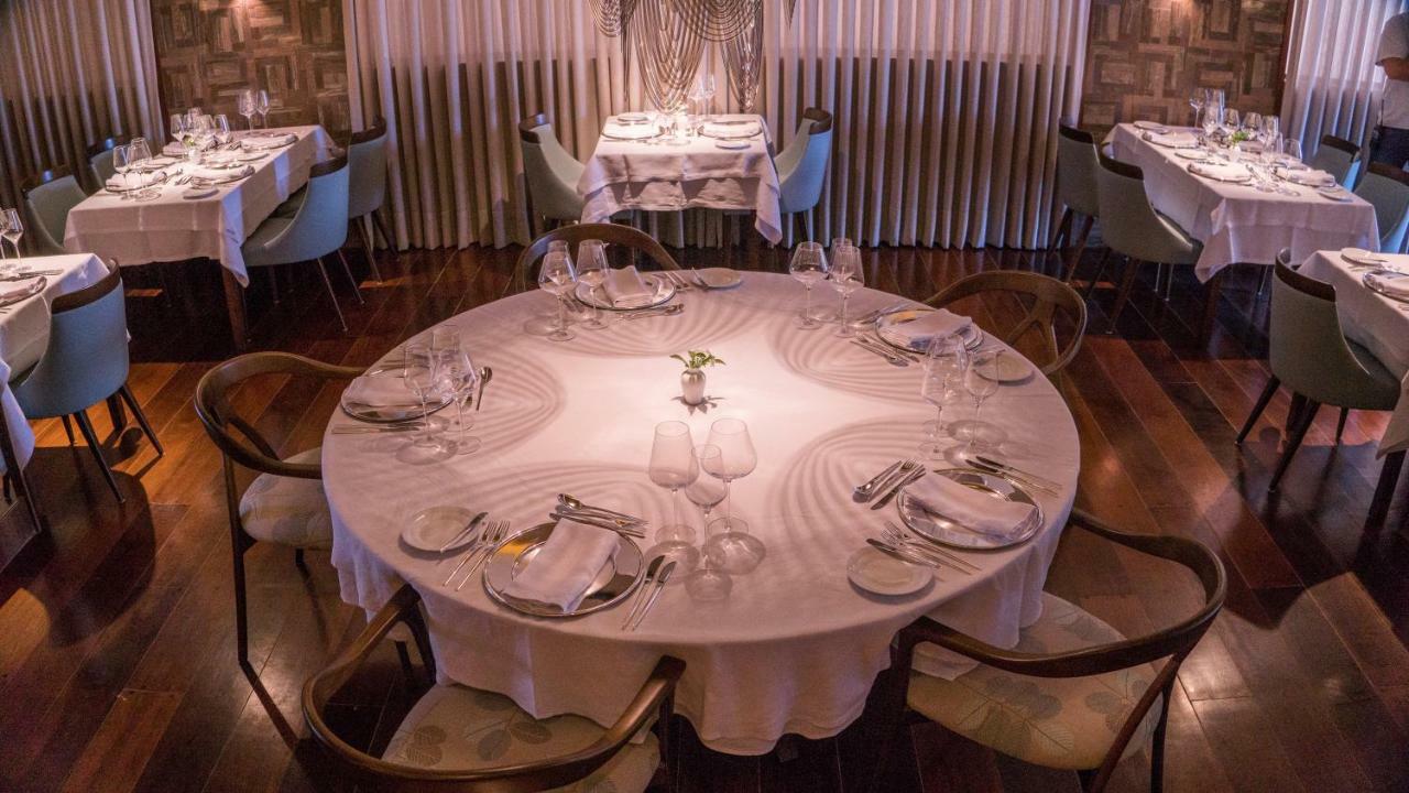 Vogal Luxury Beach Hotel & Spa Natal Exterior foto Restaurant "La Perla"